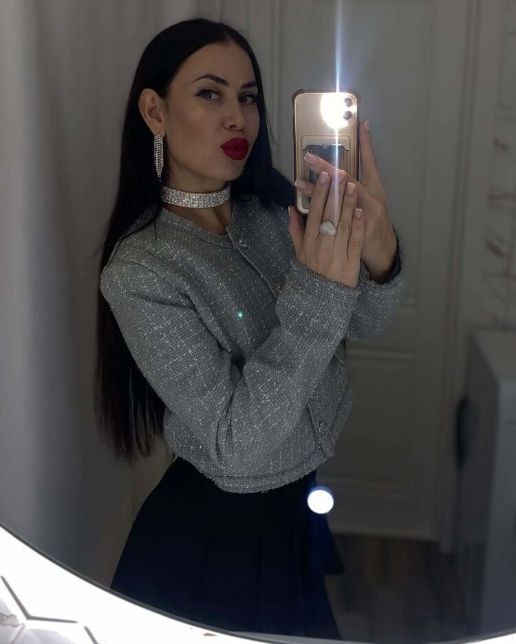  52285899  , 36 ,    