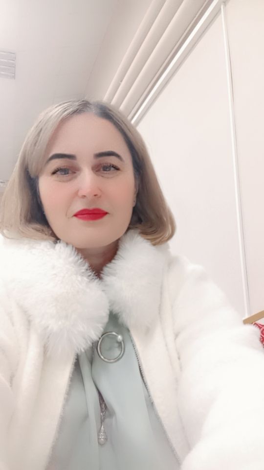  ,   Karina, 45 ,   ,   