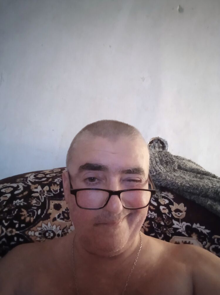  27257429  , 62 ,    