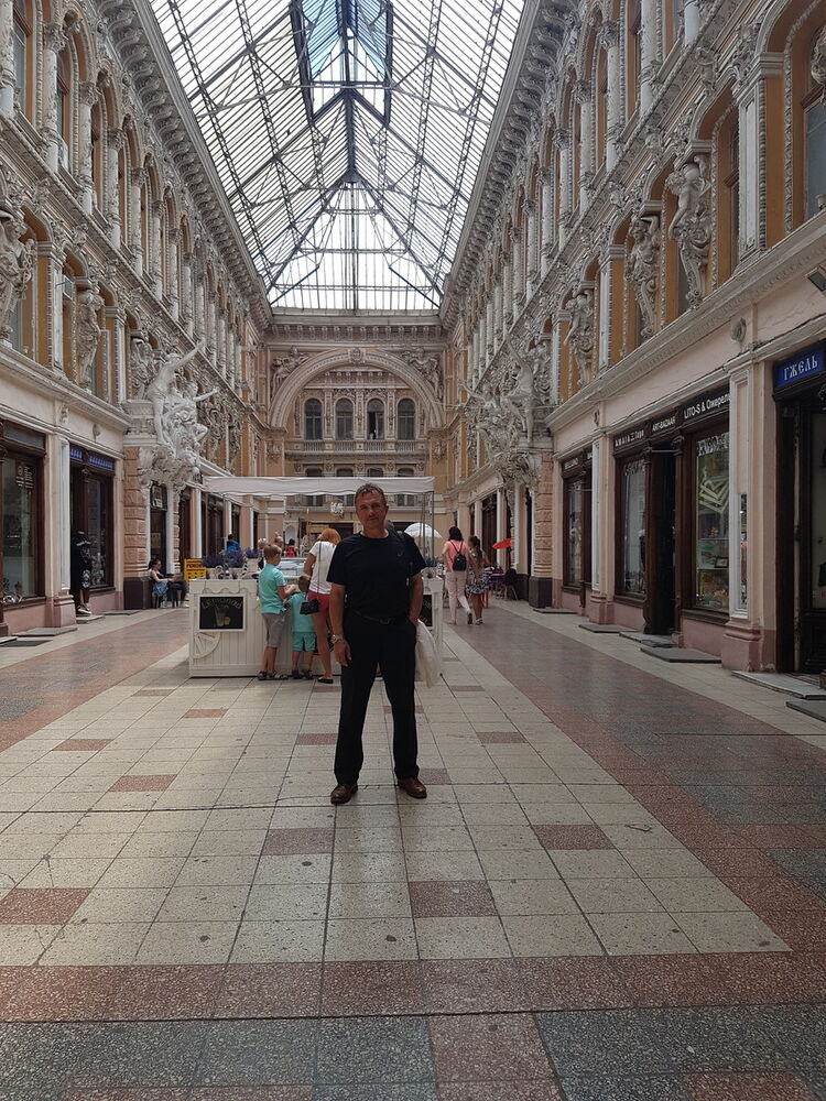 ,   Alberto, 60 ,   ,   , c 