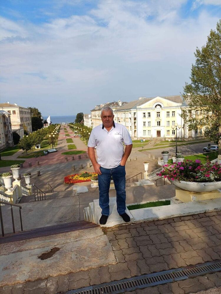  46203269  Vladimir, 56 ,    