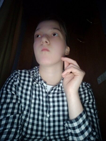  40561379  Ksenia, 22 ,    -