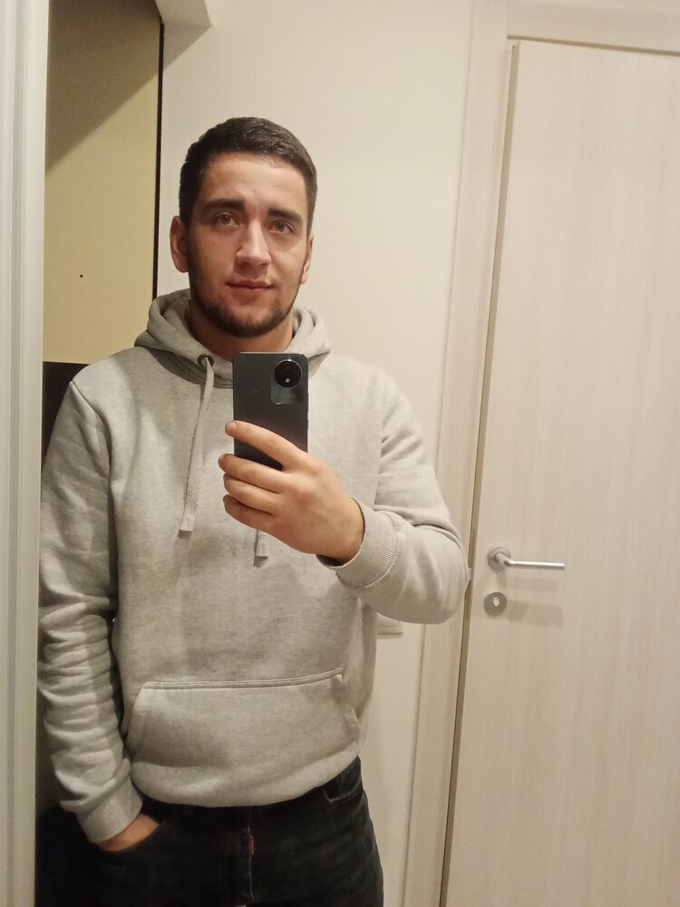  47484329  , 25 ,    