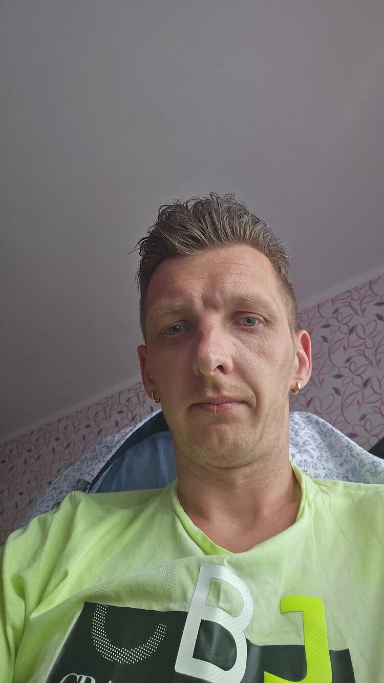  53741609  Zvito, 32 ,    