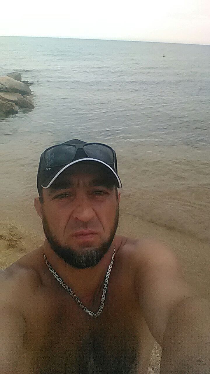  23245089  Dima, 44 ,    