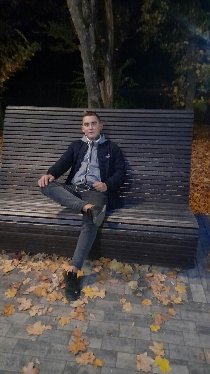  39612129  Igor, 31 ,    