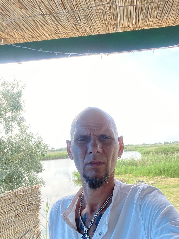  -,   , 44 ,   c 