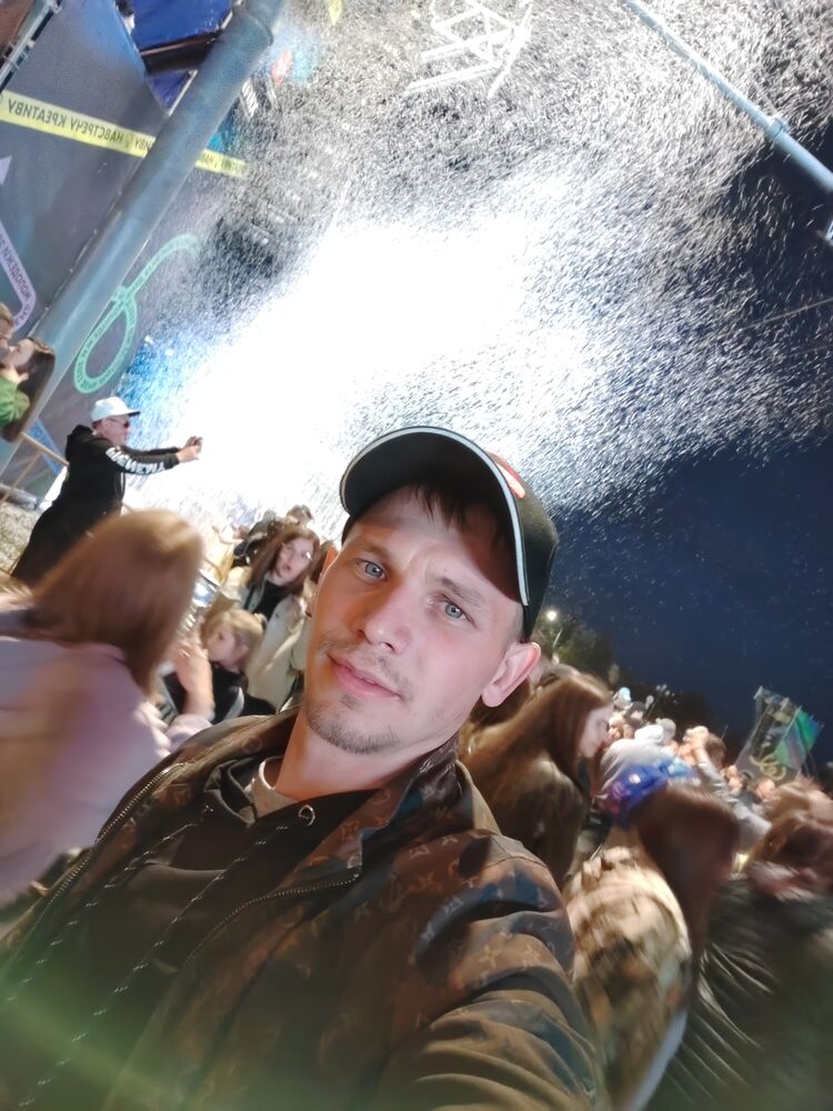  ,   Vladislav, 28 ,   ,   , c 
