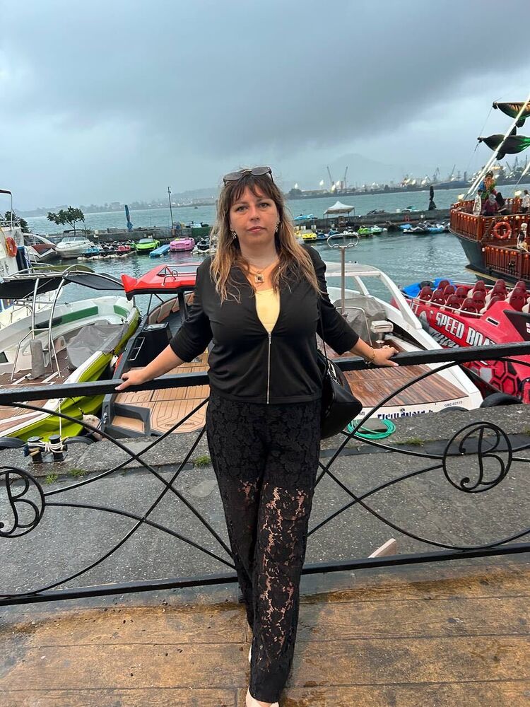  54301099  IRinA, 39 ,    