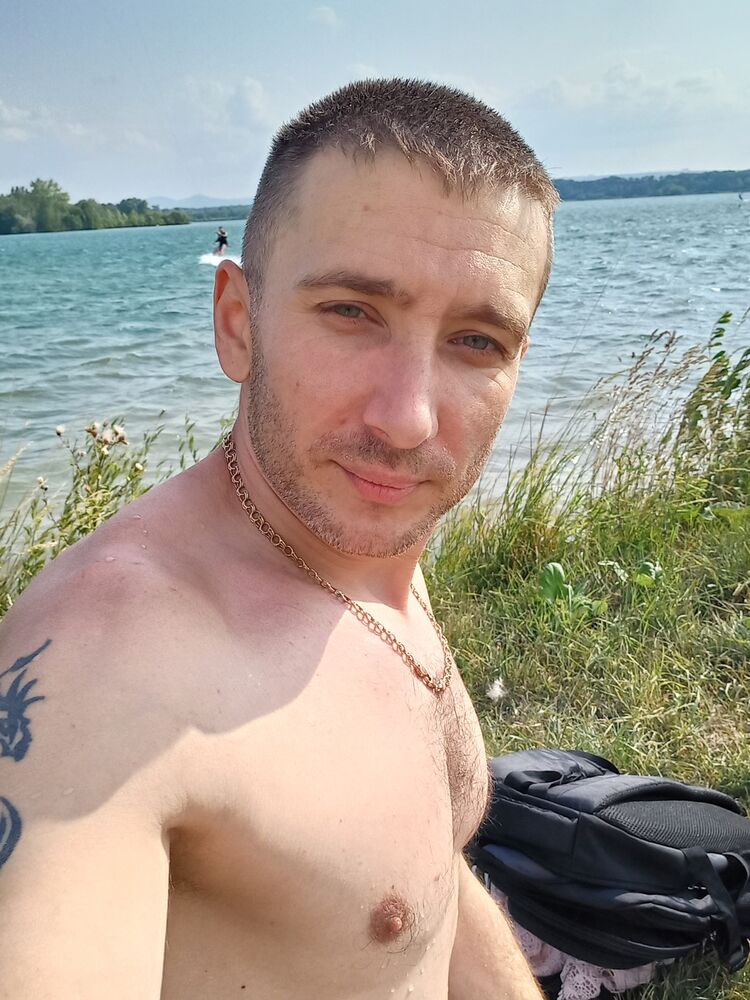 26205569  , 32 ,    