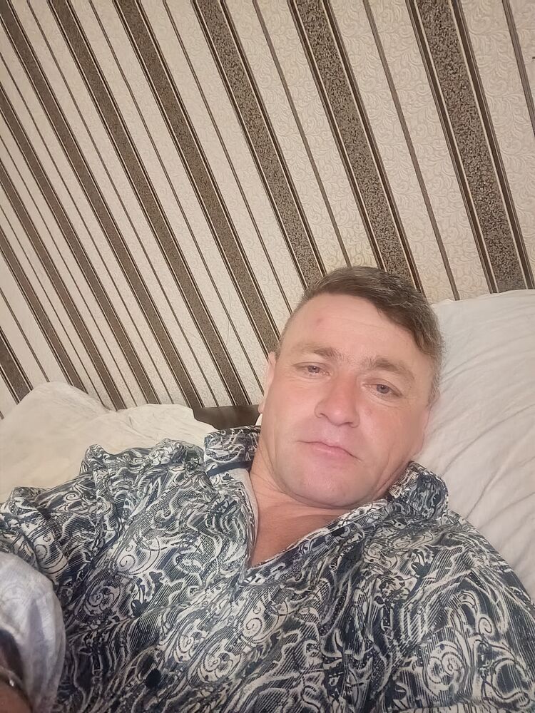  49775899  , 40 ,    