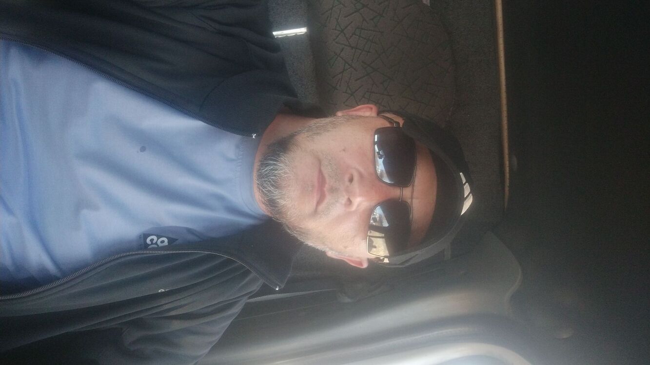  42588409   , 37 ,    
