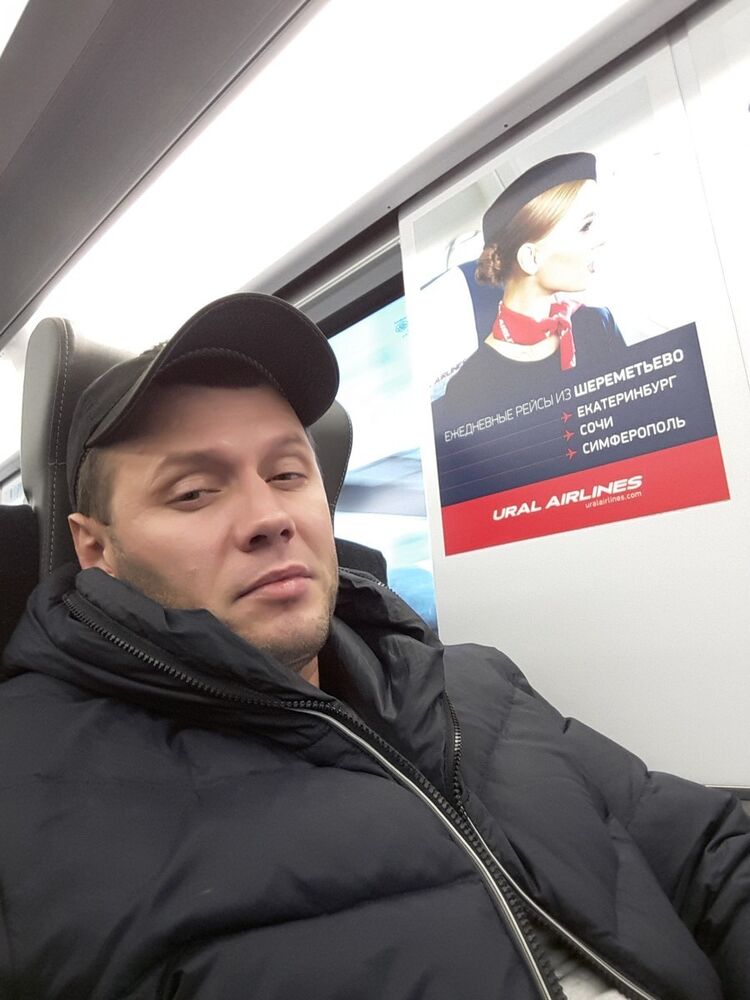  14181249  Vlad, 44 ,    