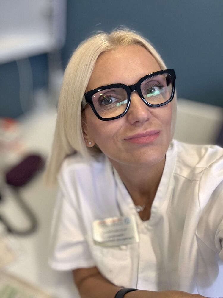  54206989  Ekaterina, 55 ,    