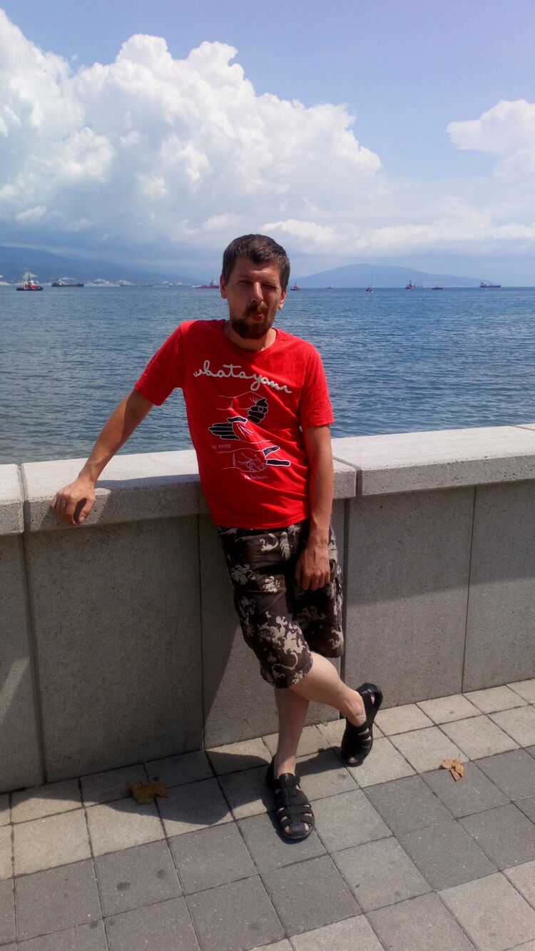  --,   , 42 ,   
