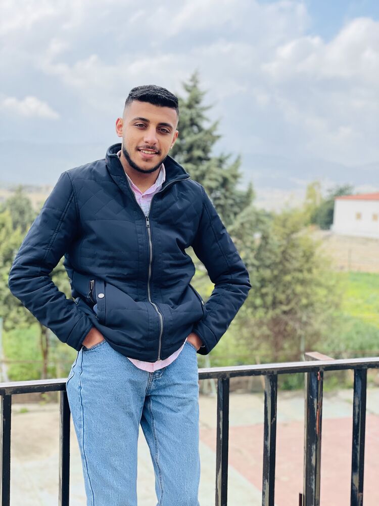  ,   Anas, 26 ,   ,   