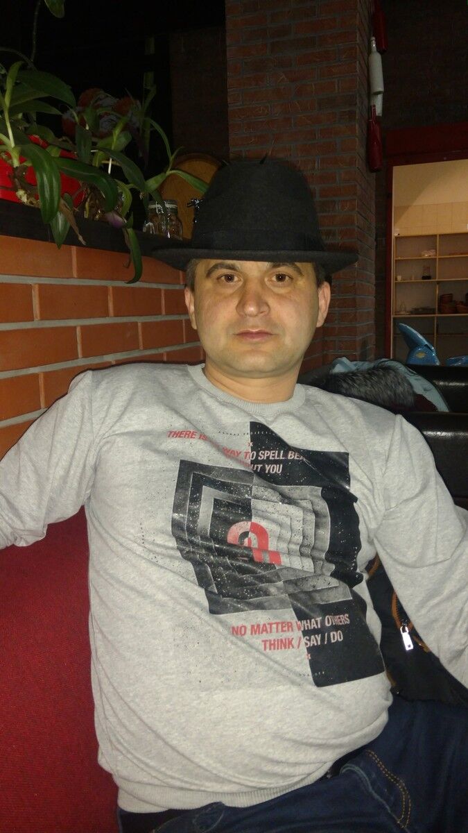  Balassagyarmat,   Alex, 45 ,   ,   , c 