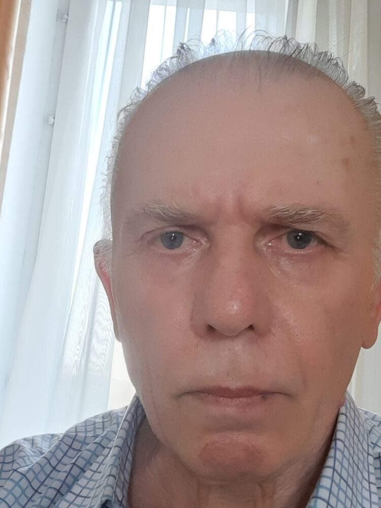  26923549  VIKTOR, 75 ,    