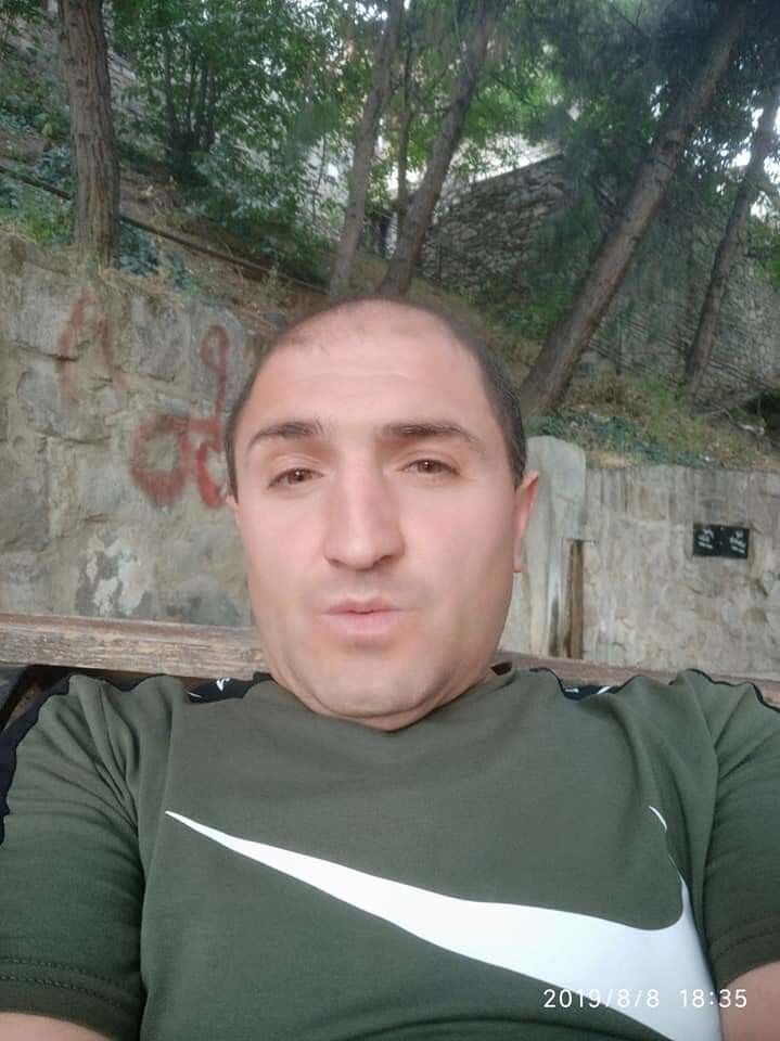  18948569  Misha, 46 ,    