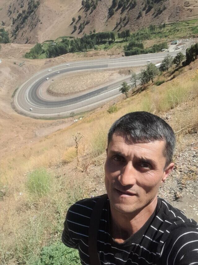  46866819  Husniddin, 44 ,    
