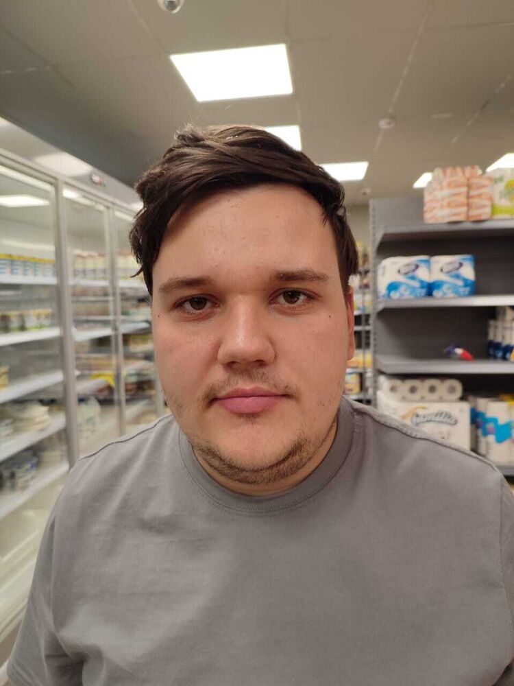  28572399  Vlad, 25 ,    --