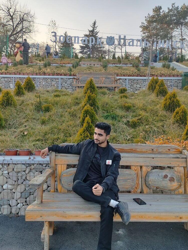  ,   Abhay, 25 ,   ,   