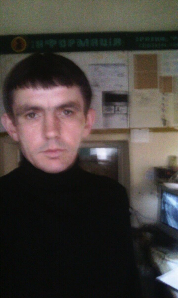  8835049  Petro, 56 ,    