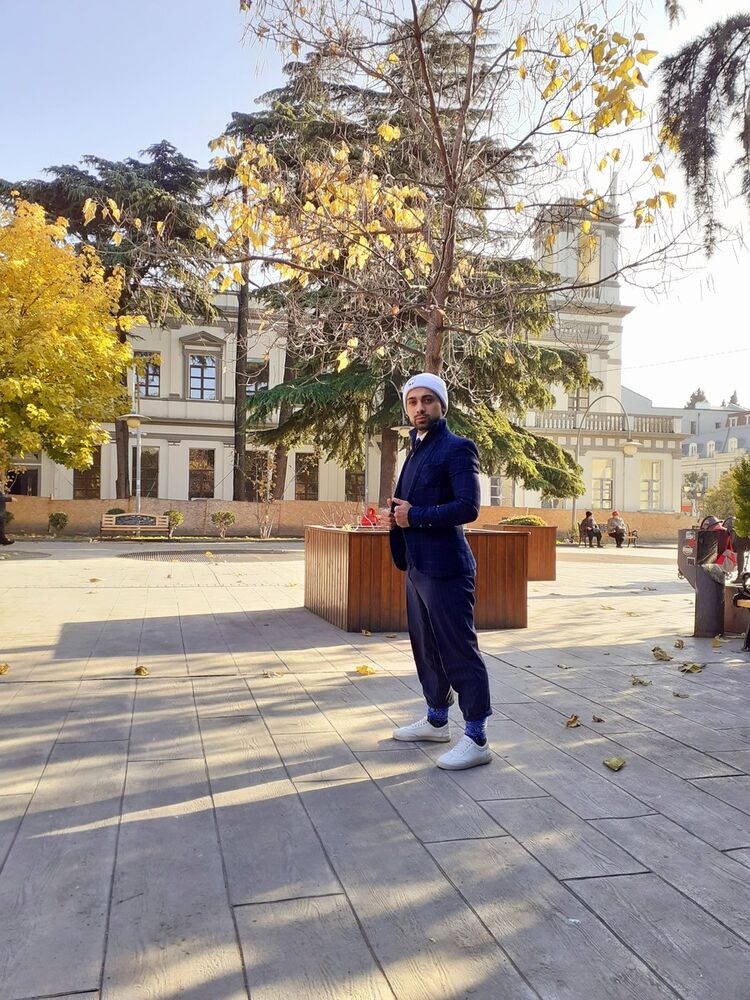 ���� 18176949 ������� Giorgi, 32 ����, ���� ���������� � �������