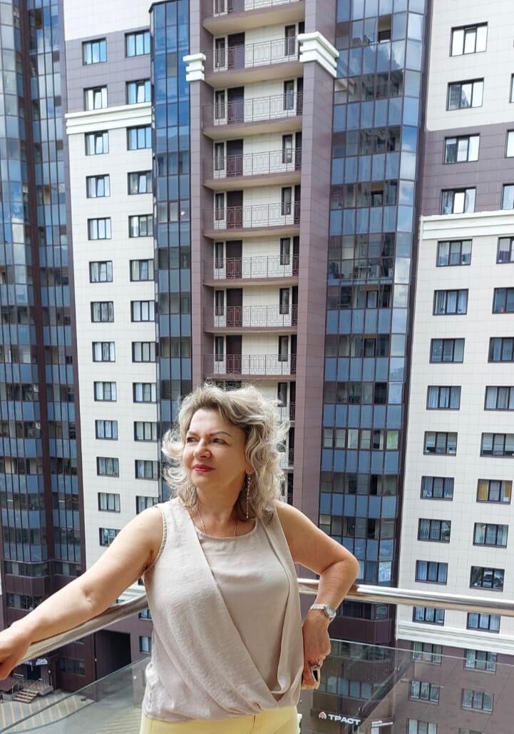 ,   Irina, 60 ,   c 