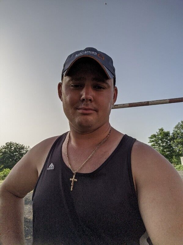  48035639  Ivan, 32 ,    