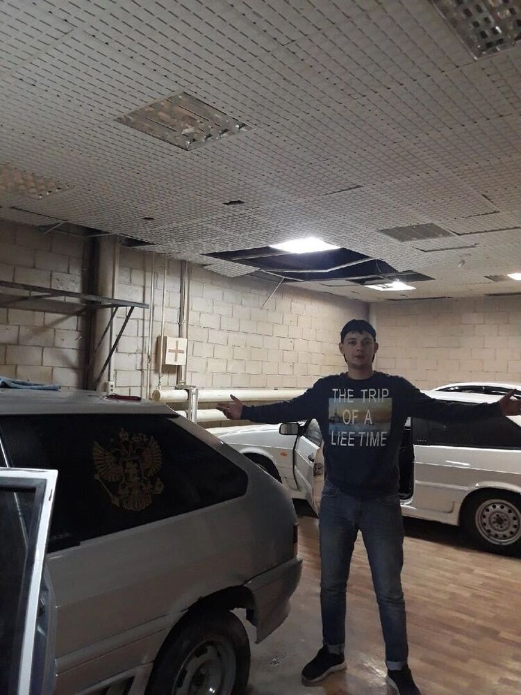  41328199  Slava, 27 ,    