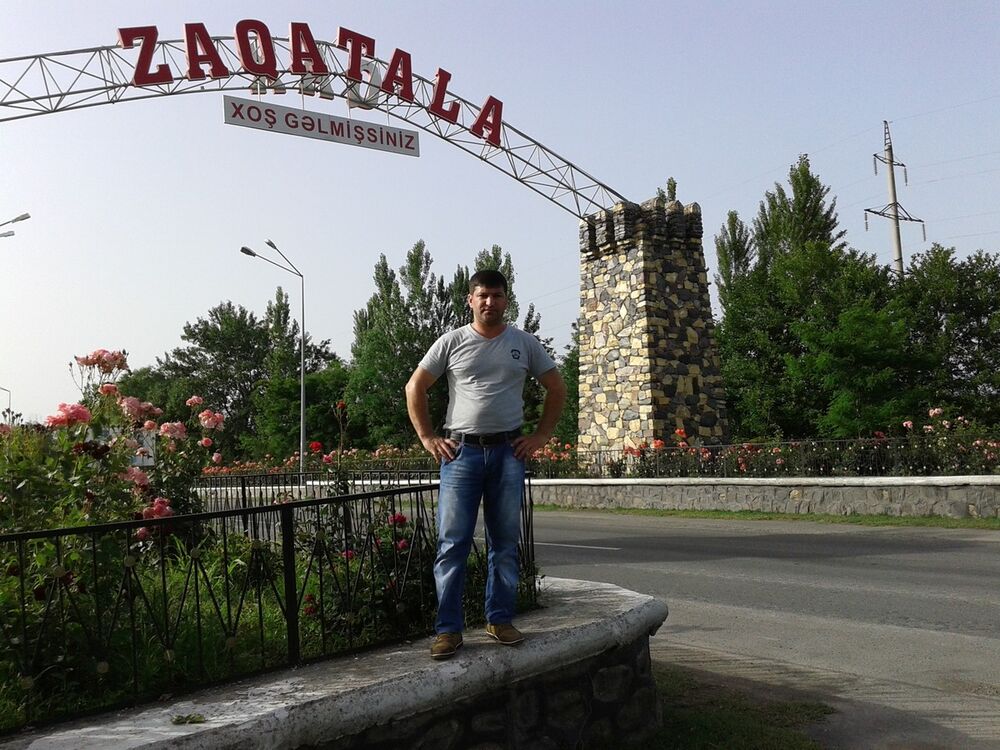  15579289  Famil, 45 ,    