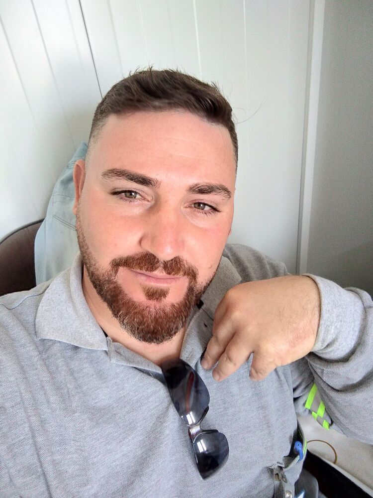  ,   Efe, 39 ,   ,   