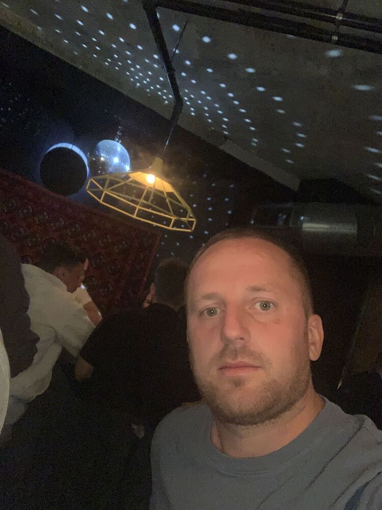  37167519  , 33 ,    -