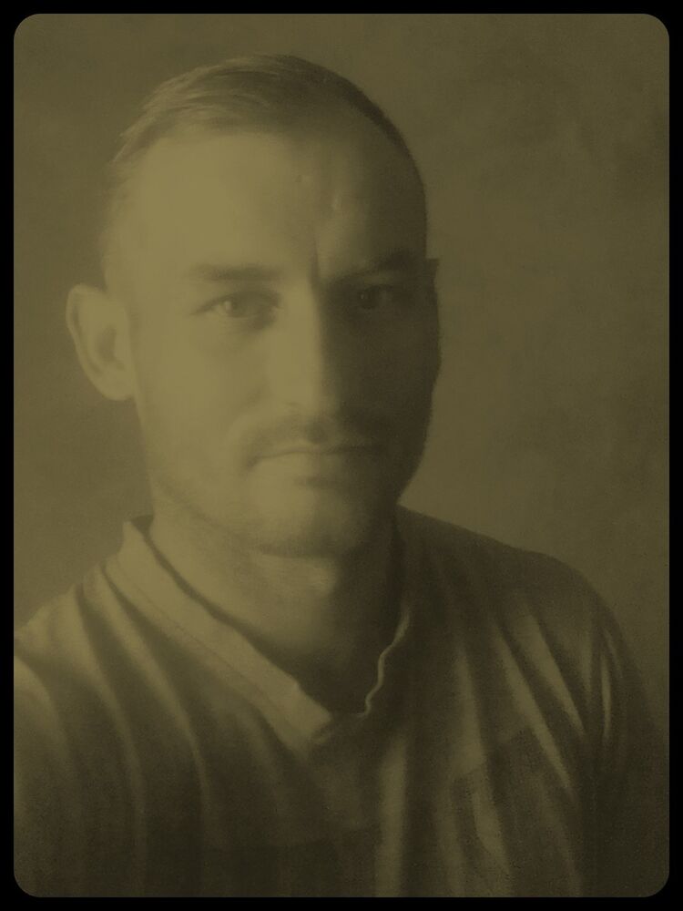  18483299  Aleksandr, 36 ,    