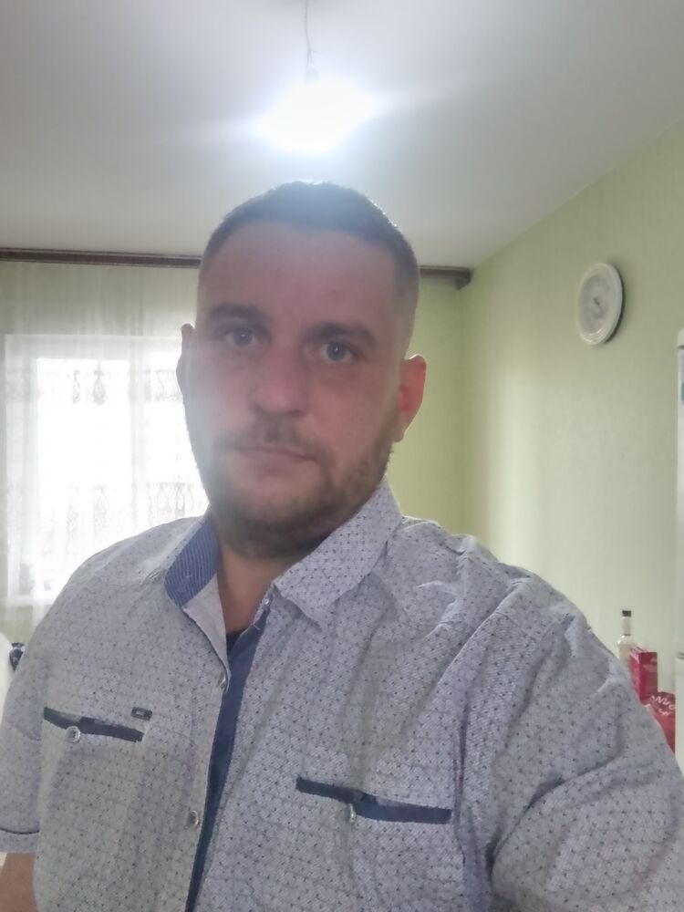  ,   Evgeniy, 37 ,   ,   