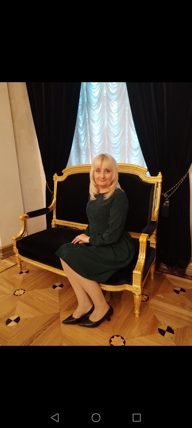  ,   Taisia, 42 ,   c 