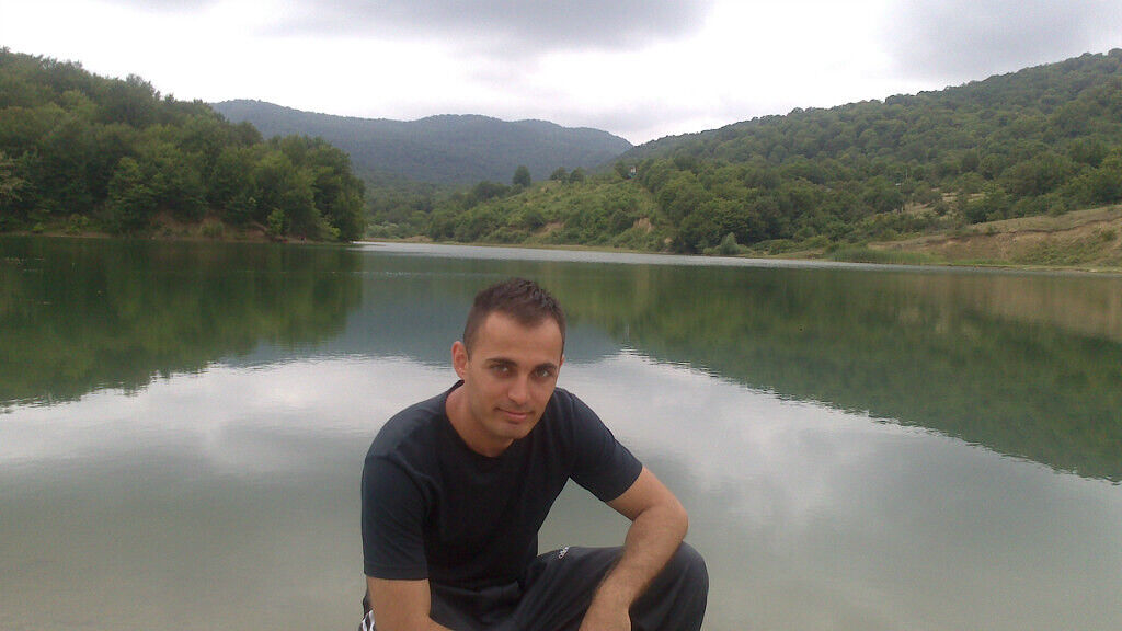 45830799  Nadir, 41 ,    