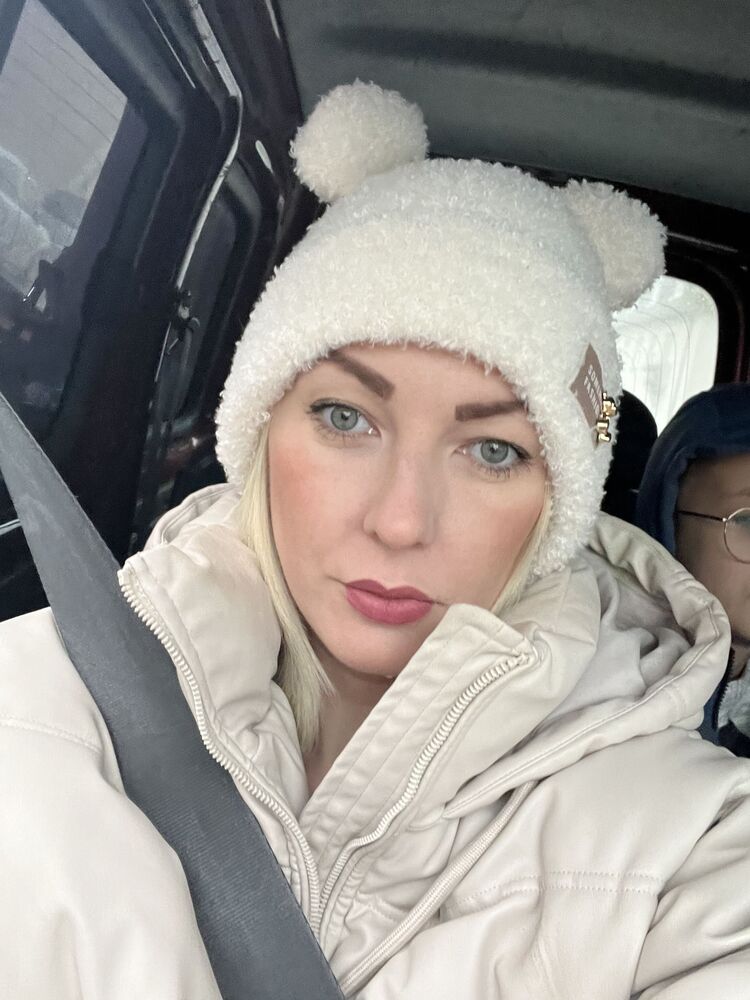  Gelsenkirchen,   Tania, 38 ,   ,   , c 