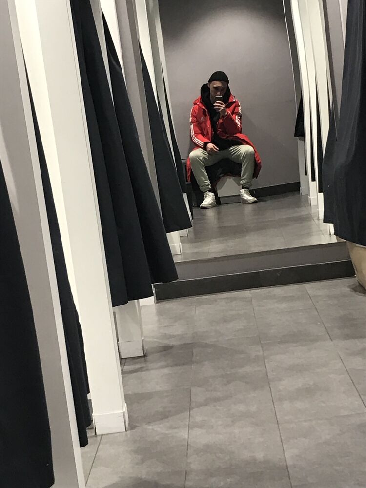  40031269  , 23 ,    