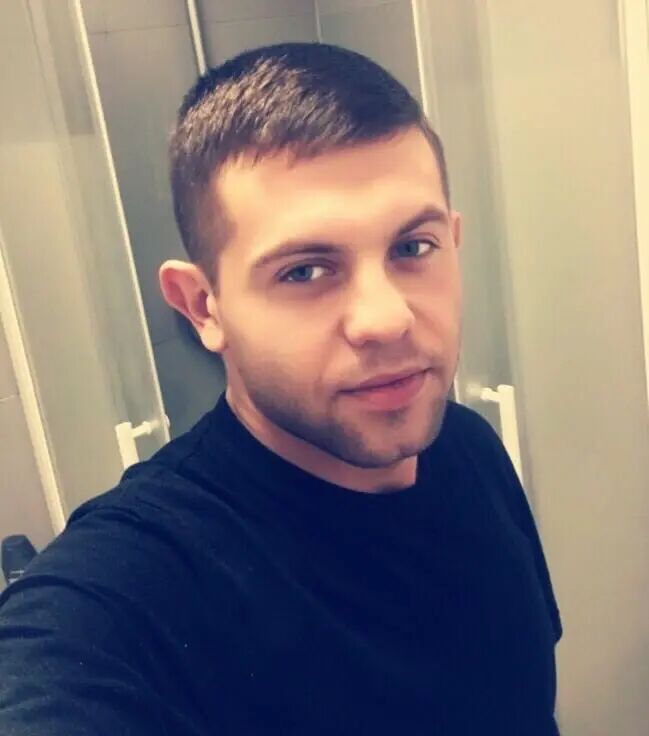  42737649  , 31 ,    