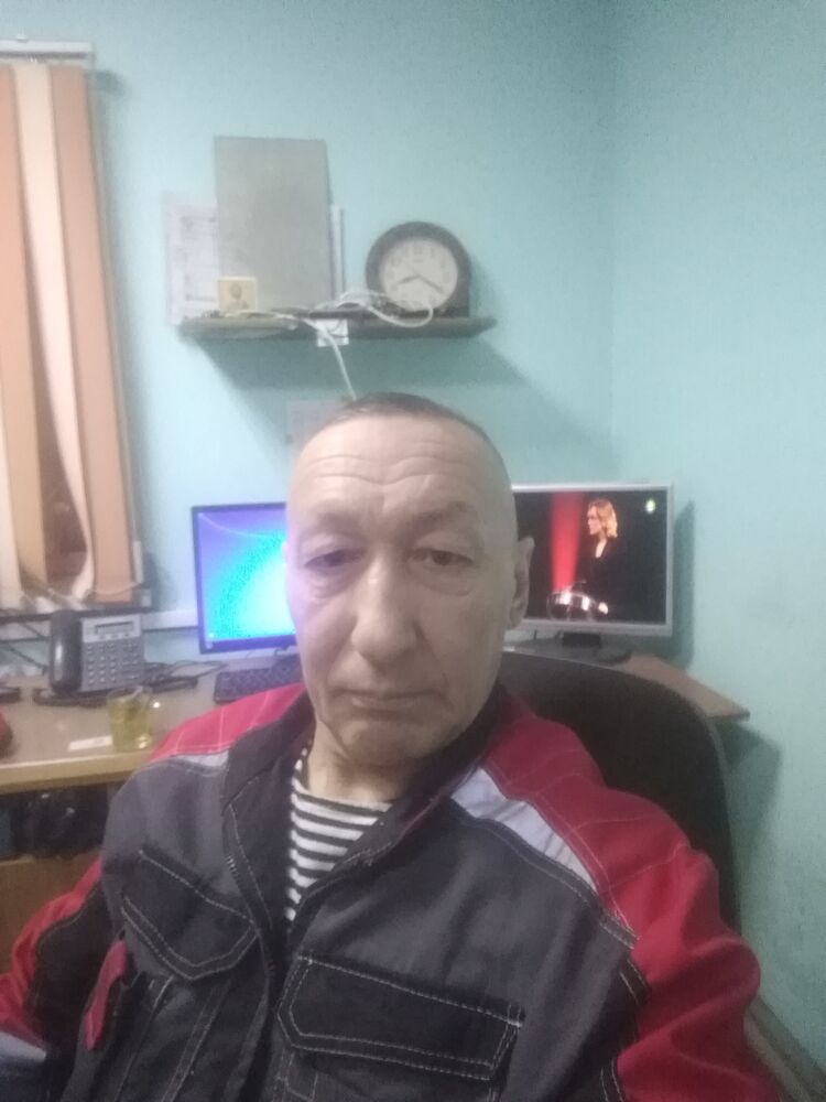  32881479  , 52 ,    