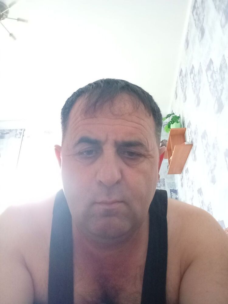  45286099  Cahid, 48 ,    