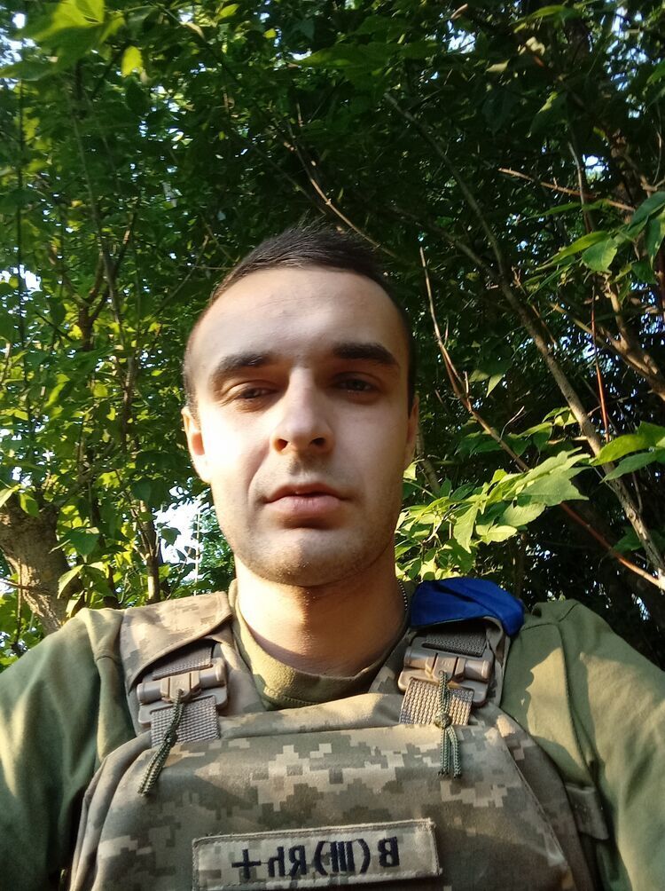  46136449  , 31 ,    