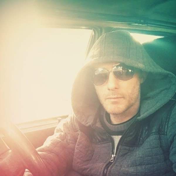  27072249  Zviadi, 45 ,    