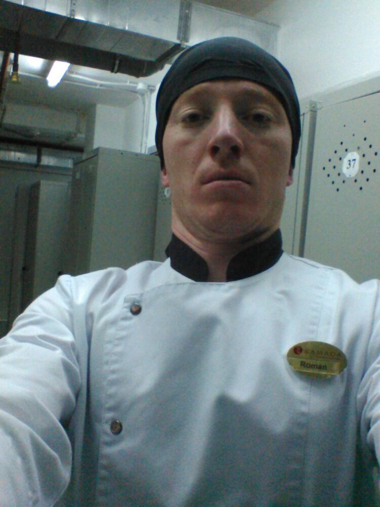  8347429  Roman, 38 ,    