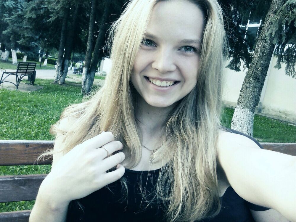  48555649  , 18 ,    