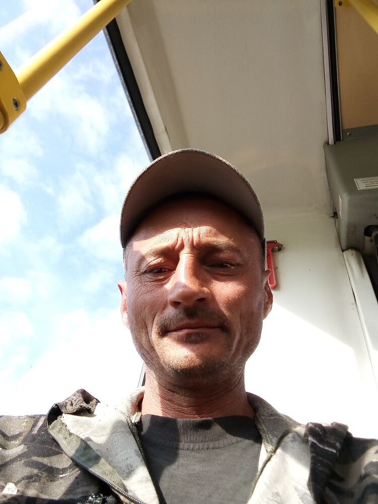  35882989  , 43 ,    