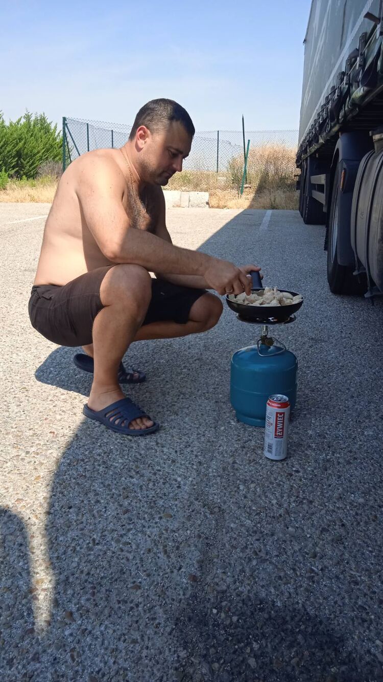  28342859  , 45 ,    