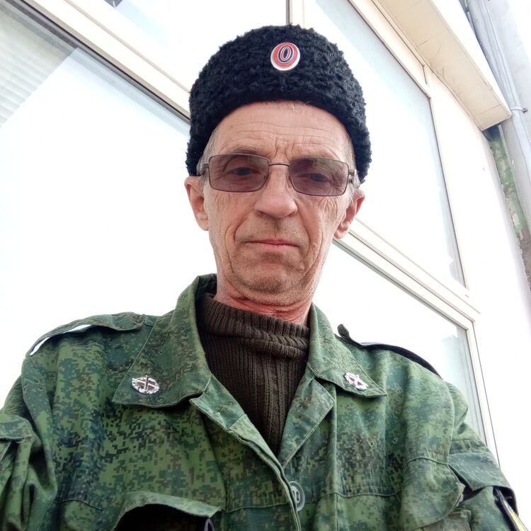  46230839  Oleg, 54 ,    